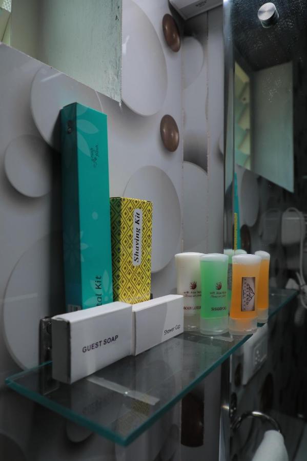ホテル Delano Residency Kaliyal エクステリア 写真